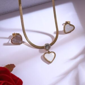 Pendent Set