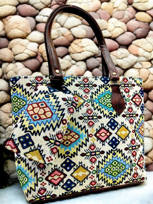 JACQUARD TOTE - Image 10