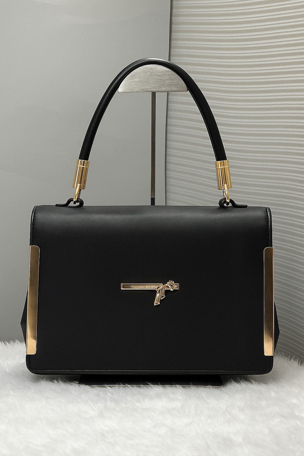 Elegant black handbag - Image 4